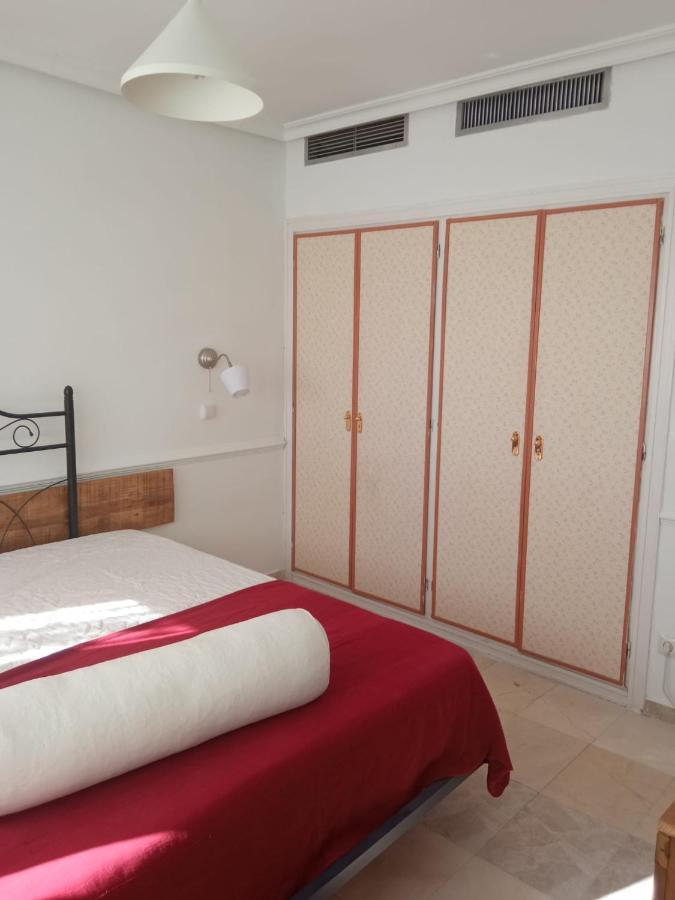 Pisos Con Piscina De Temporada Corta Estancia Мадрид Екстериор снимка