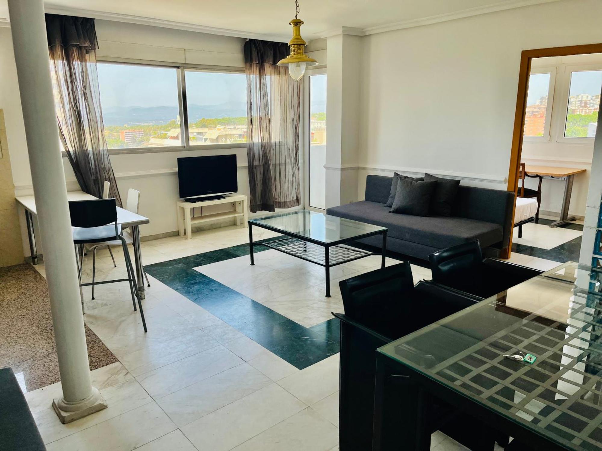 Pisos Con Piscina De Temporada Corta Estancia Мадрид Екстериор снимка